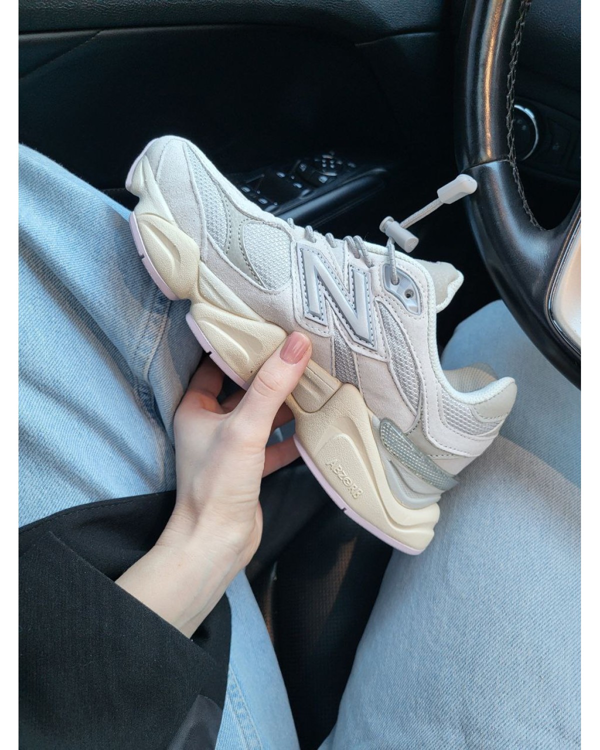 New Balance 9060 Beige