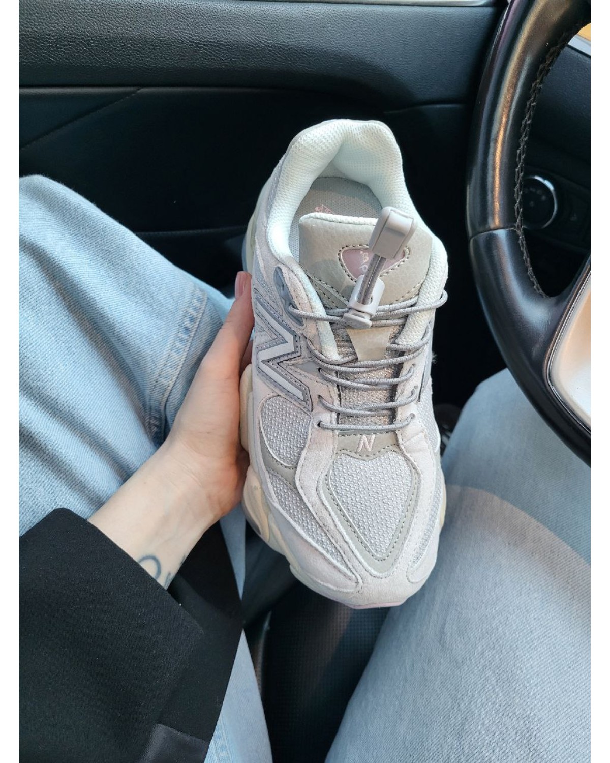 New Balance 9060 Beige