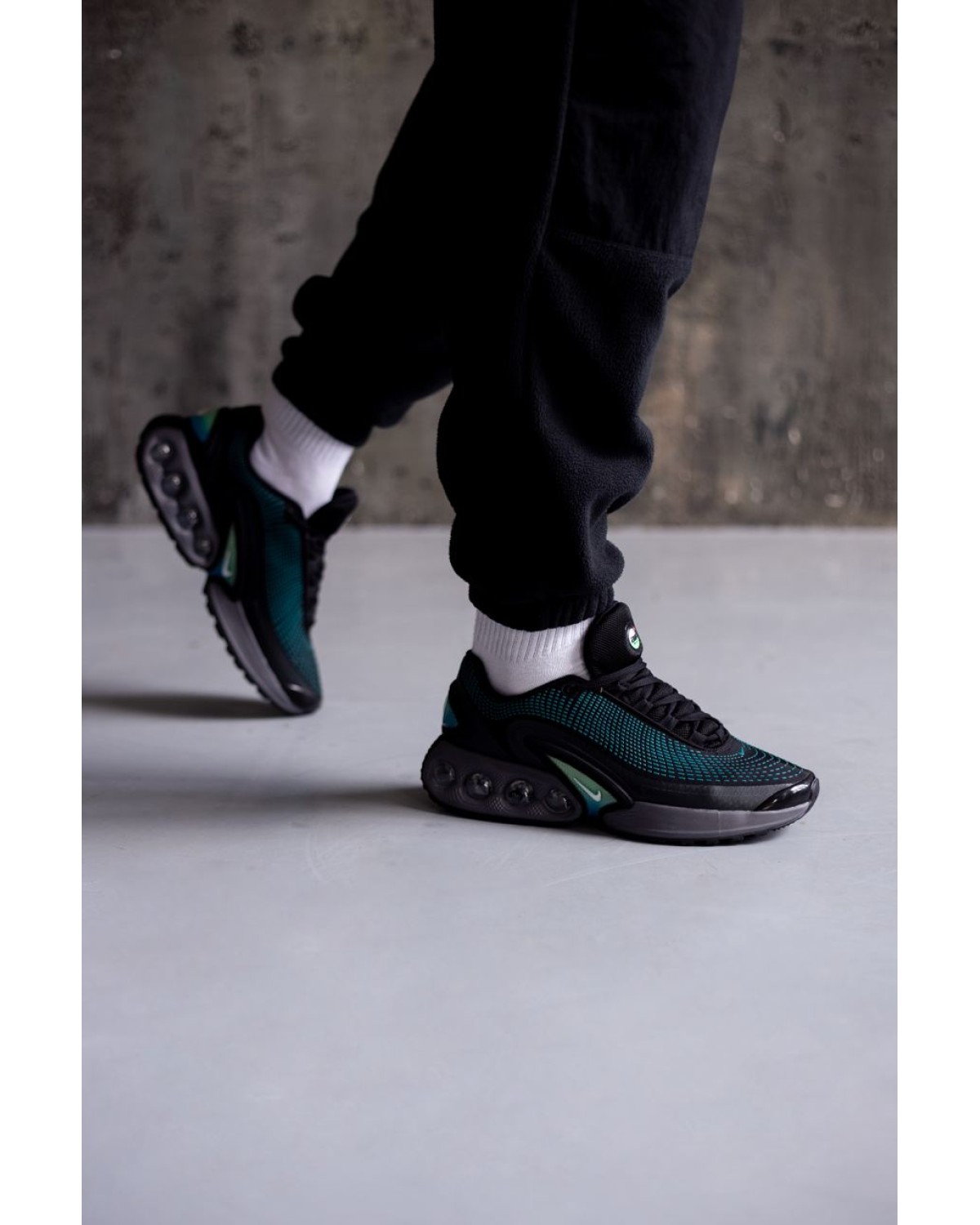 Nike Air Max DN Black/White-Hyper Cobalt-Rage Green