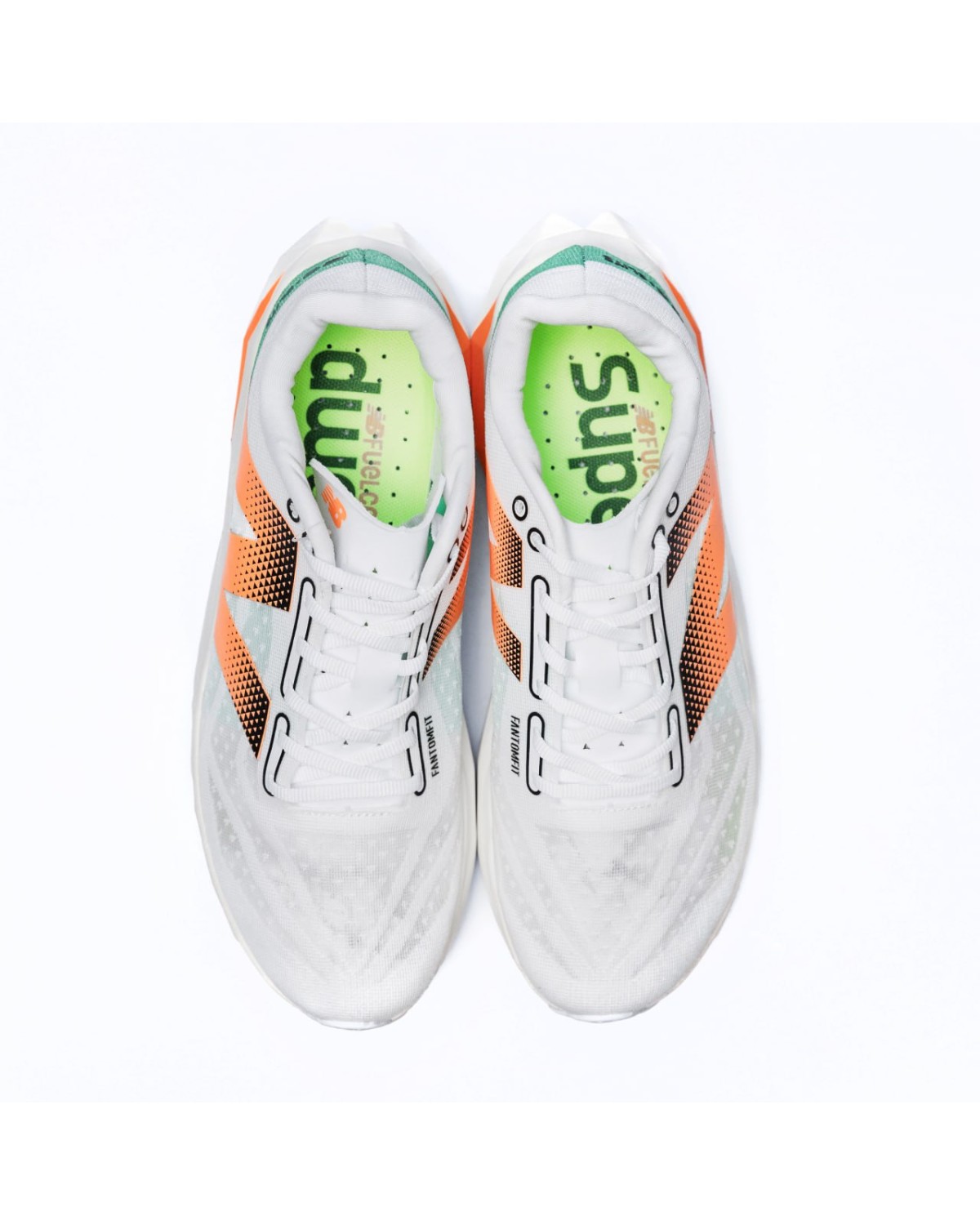 New Balance Elite V4