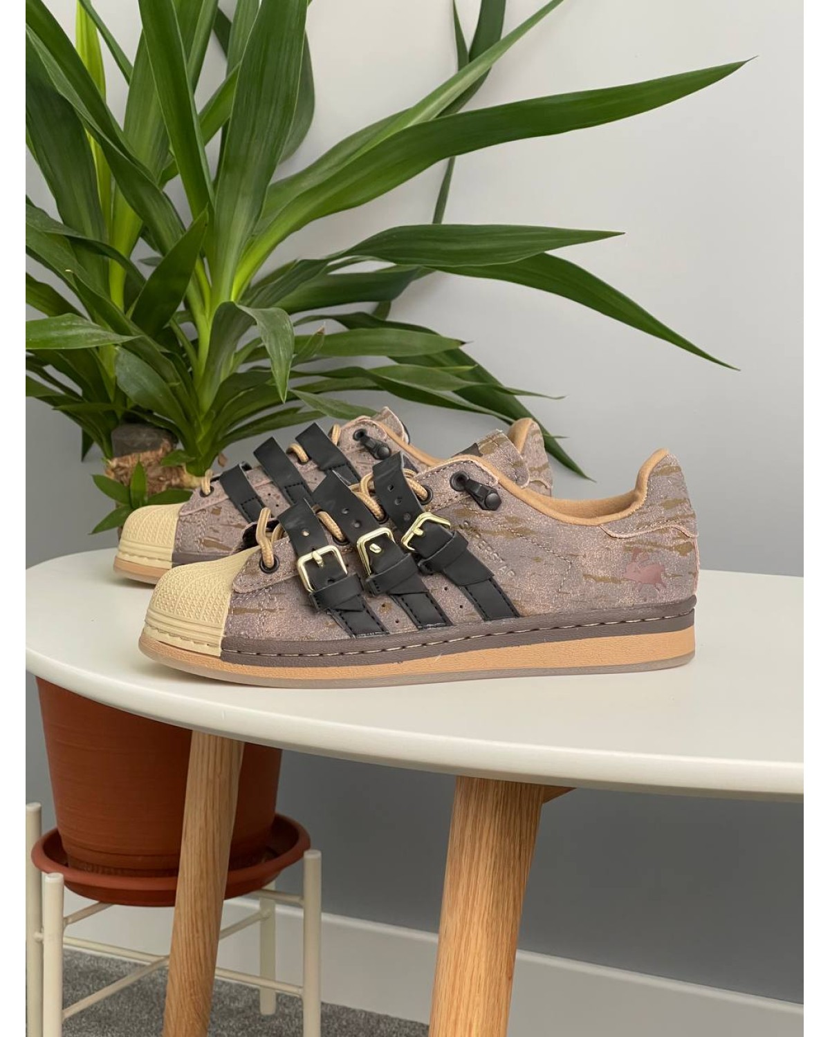 Adidas Superstar Rabbit Hole