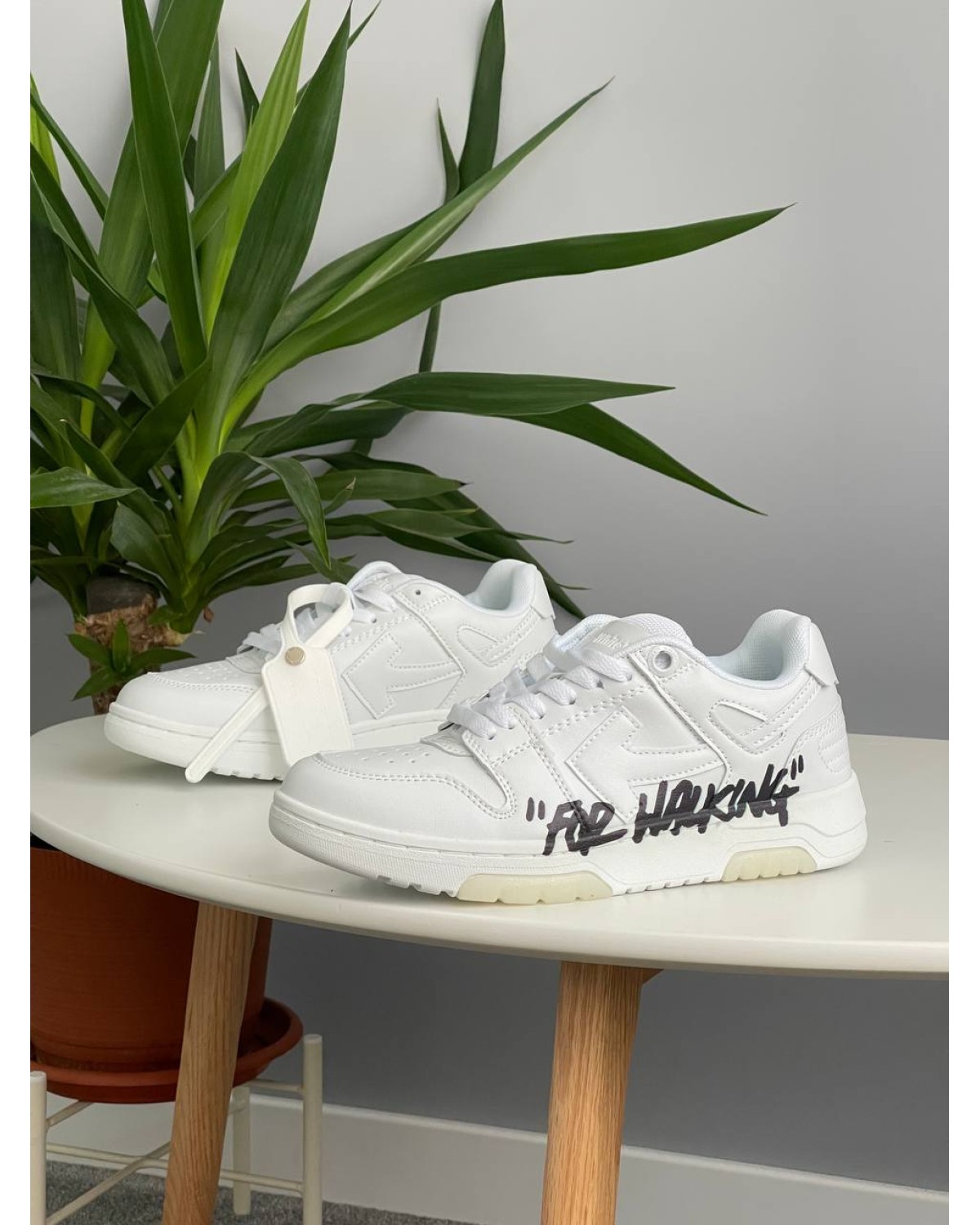 Off White  For Walking White Black Logo