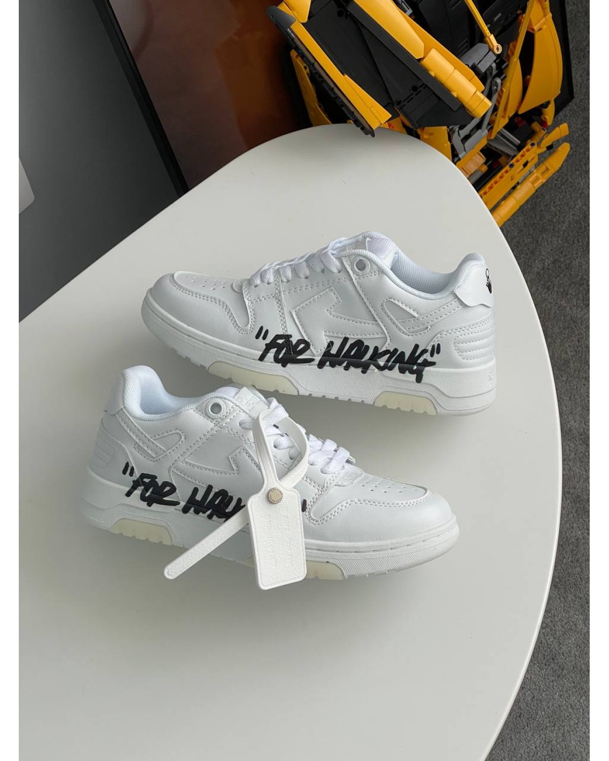 Off White  For Walking White Black Logo