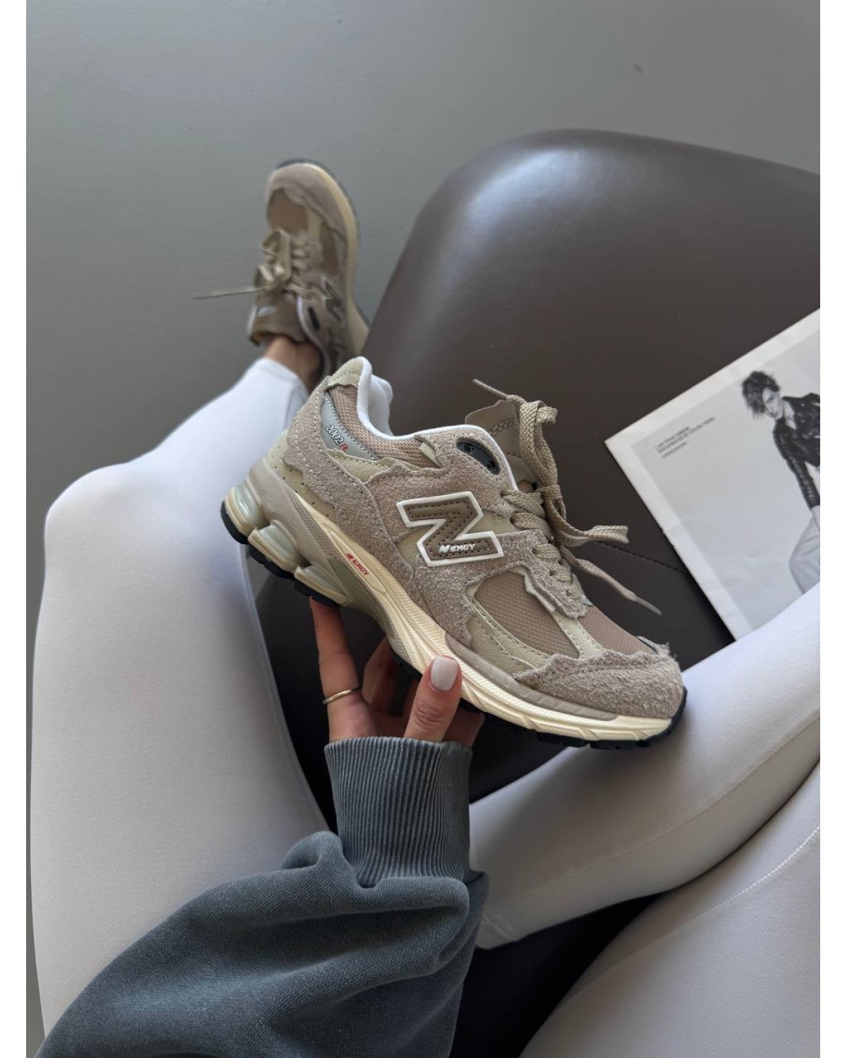 New Balance 2002R Beige / Brown