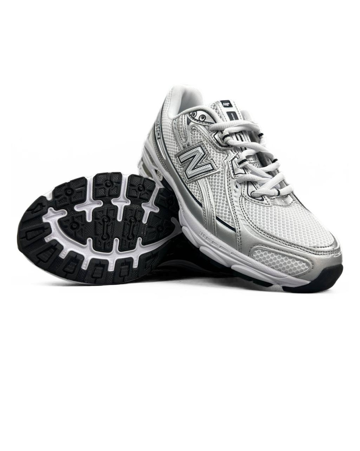 New Balance 740 White Silver