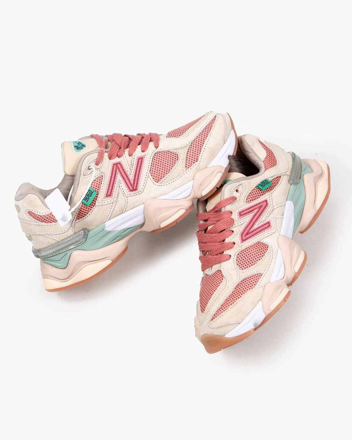 New Balance 9060 Pink