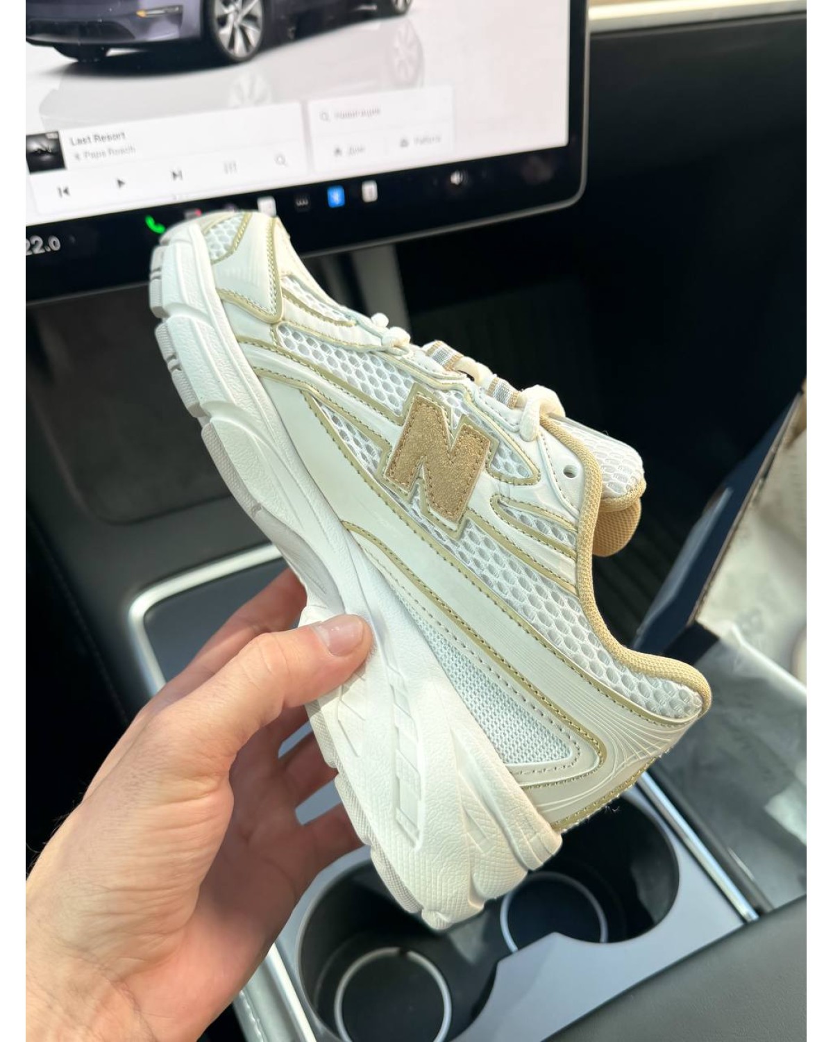 New Balance 740 White/Yellow