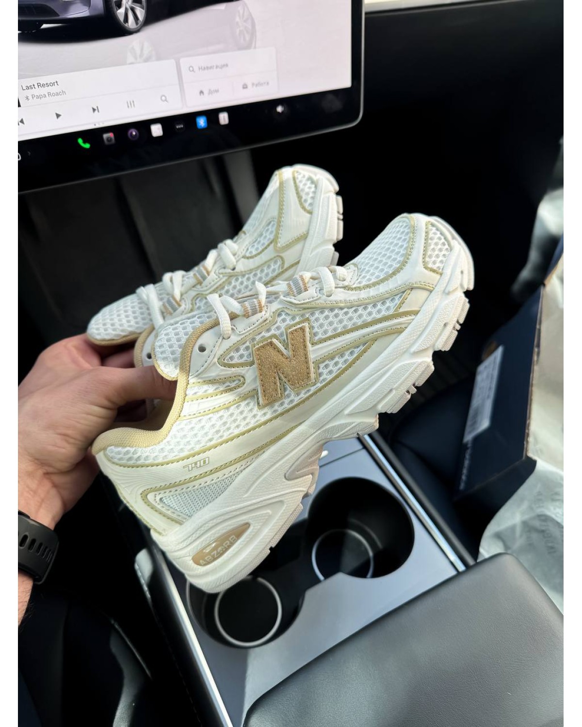 New Balance 740 White/Yellow