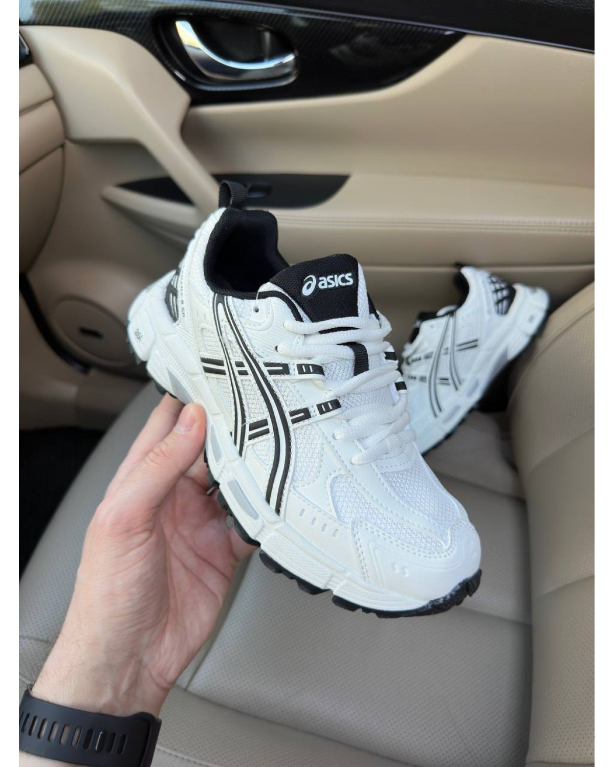 Asics Gel Kahana 8 SP White Black