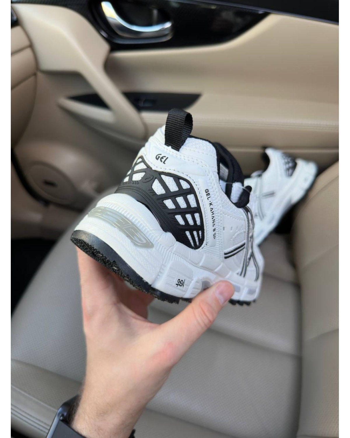 Asics Gel Kahana 8 SP White Black
