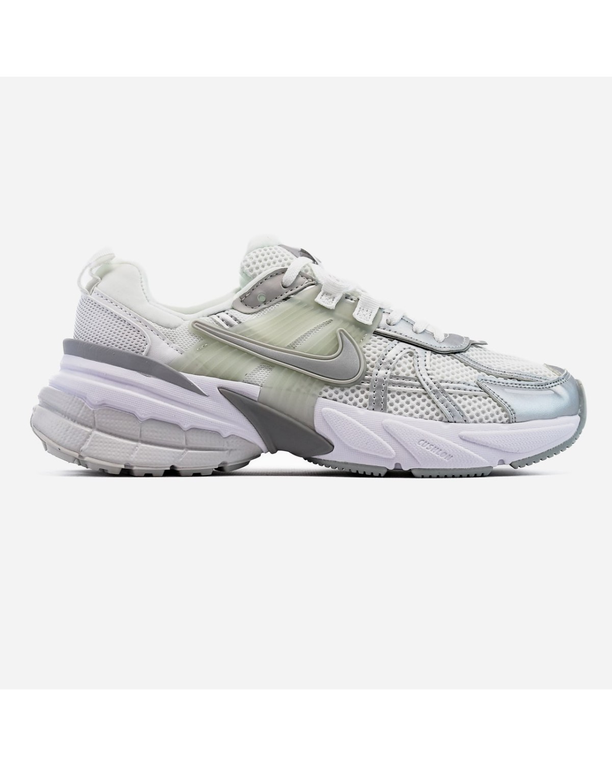 Nike Runtekk White Metallic