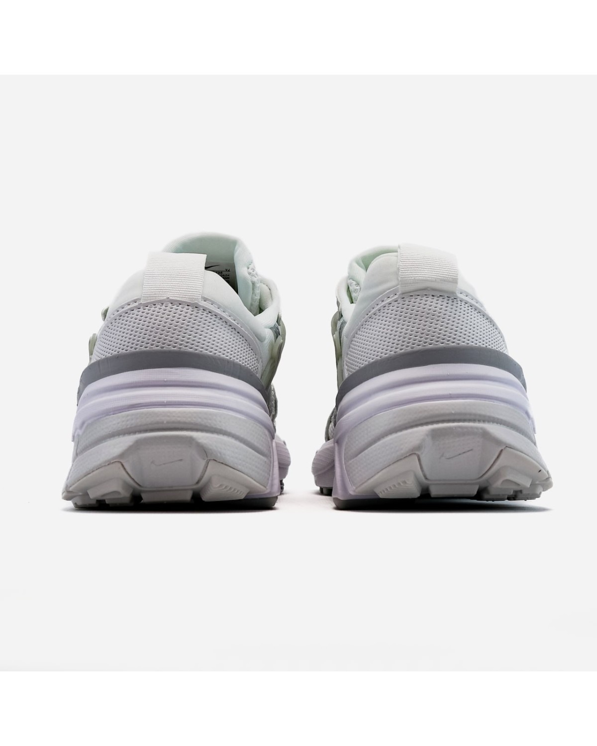 Nike Runtekk White Metallic