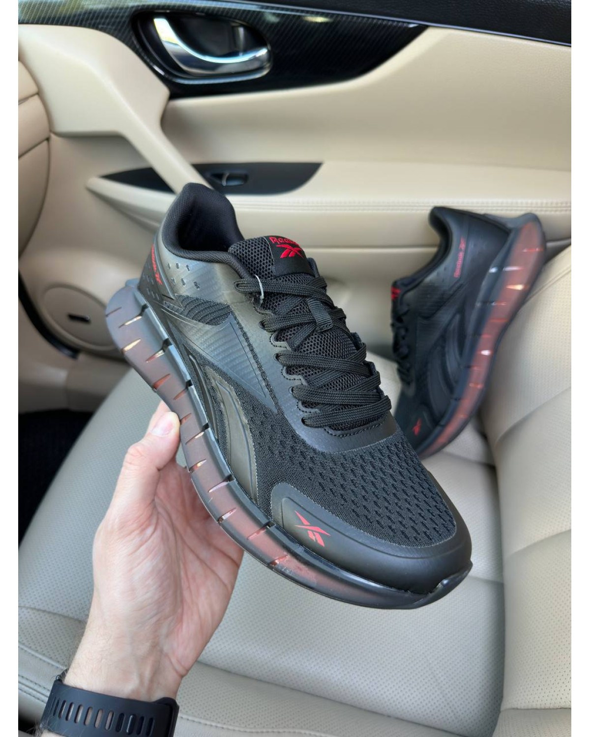 Reebok Zig Kinetica Black Red