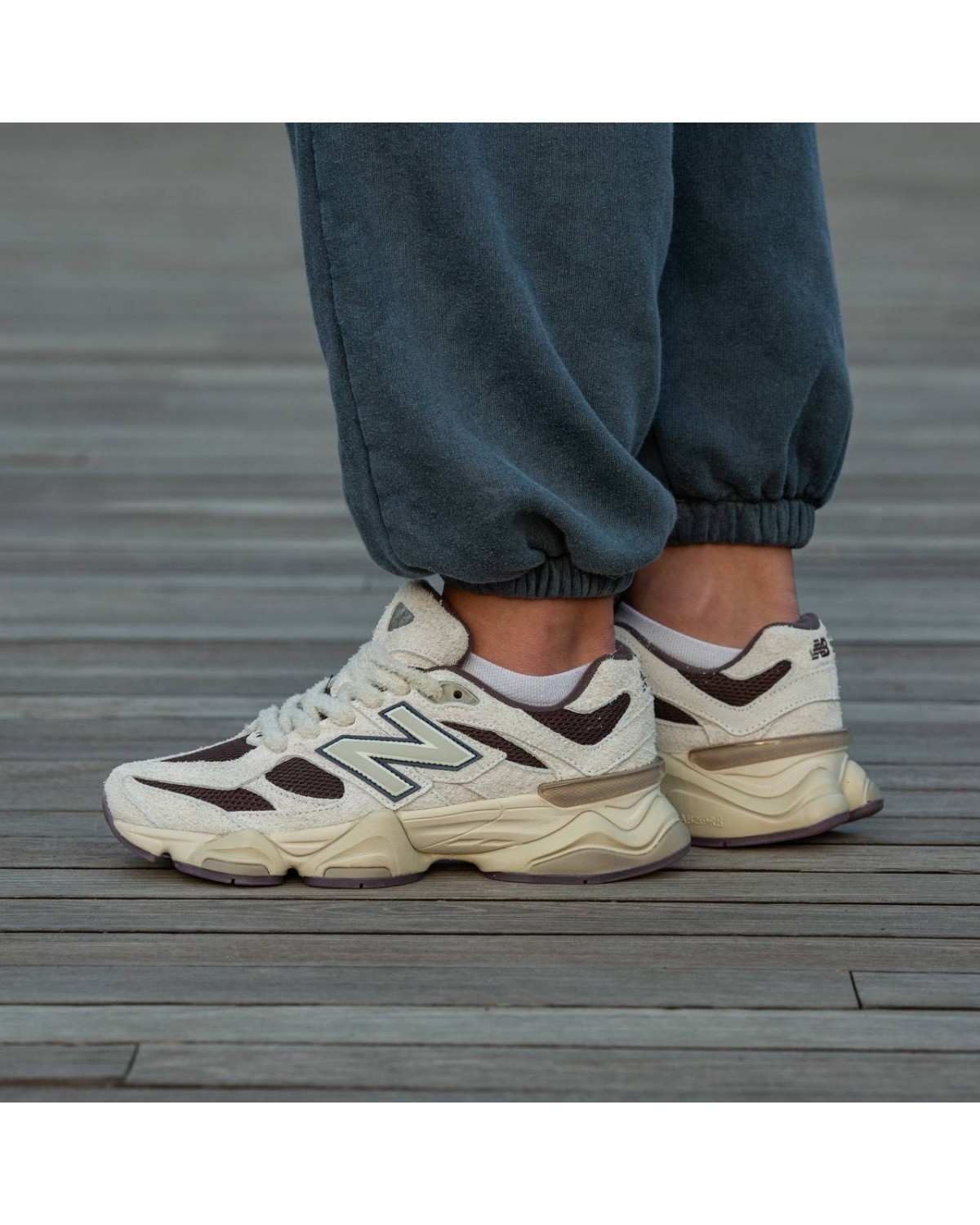 New Balance 9060 Beige Brown