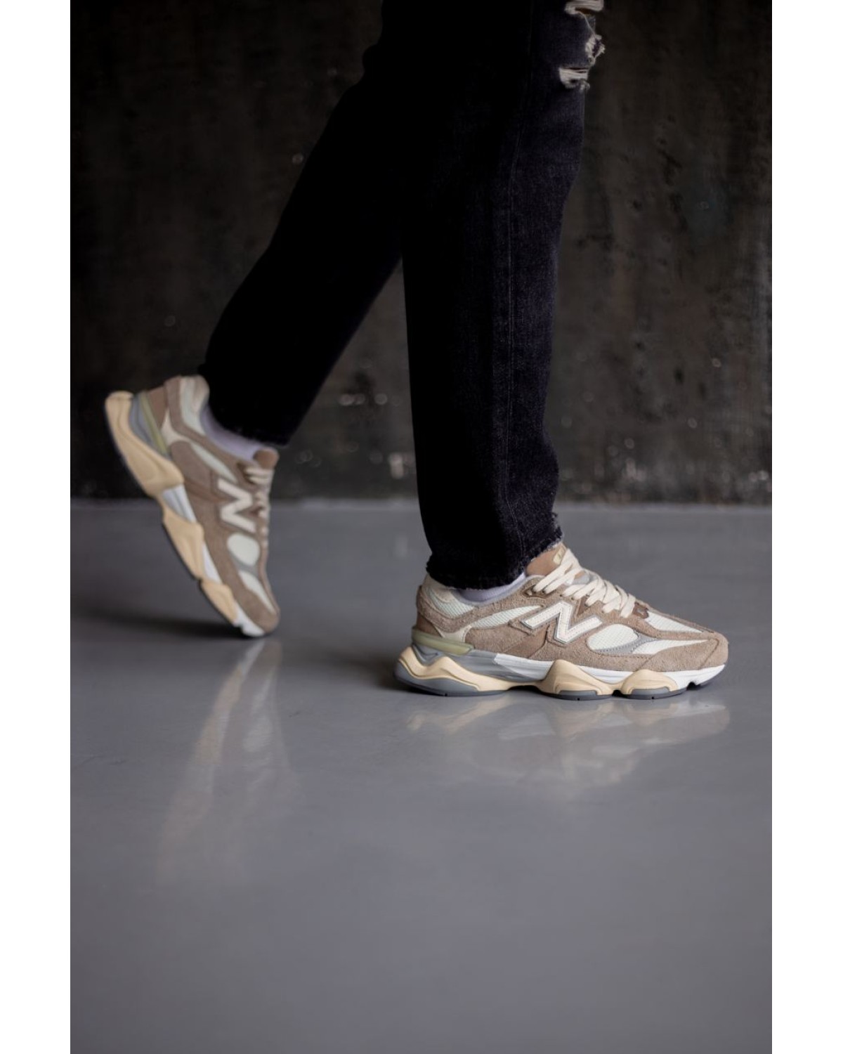New Balance 9060 Driftwood