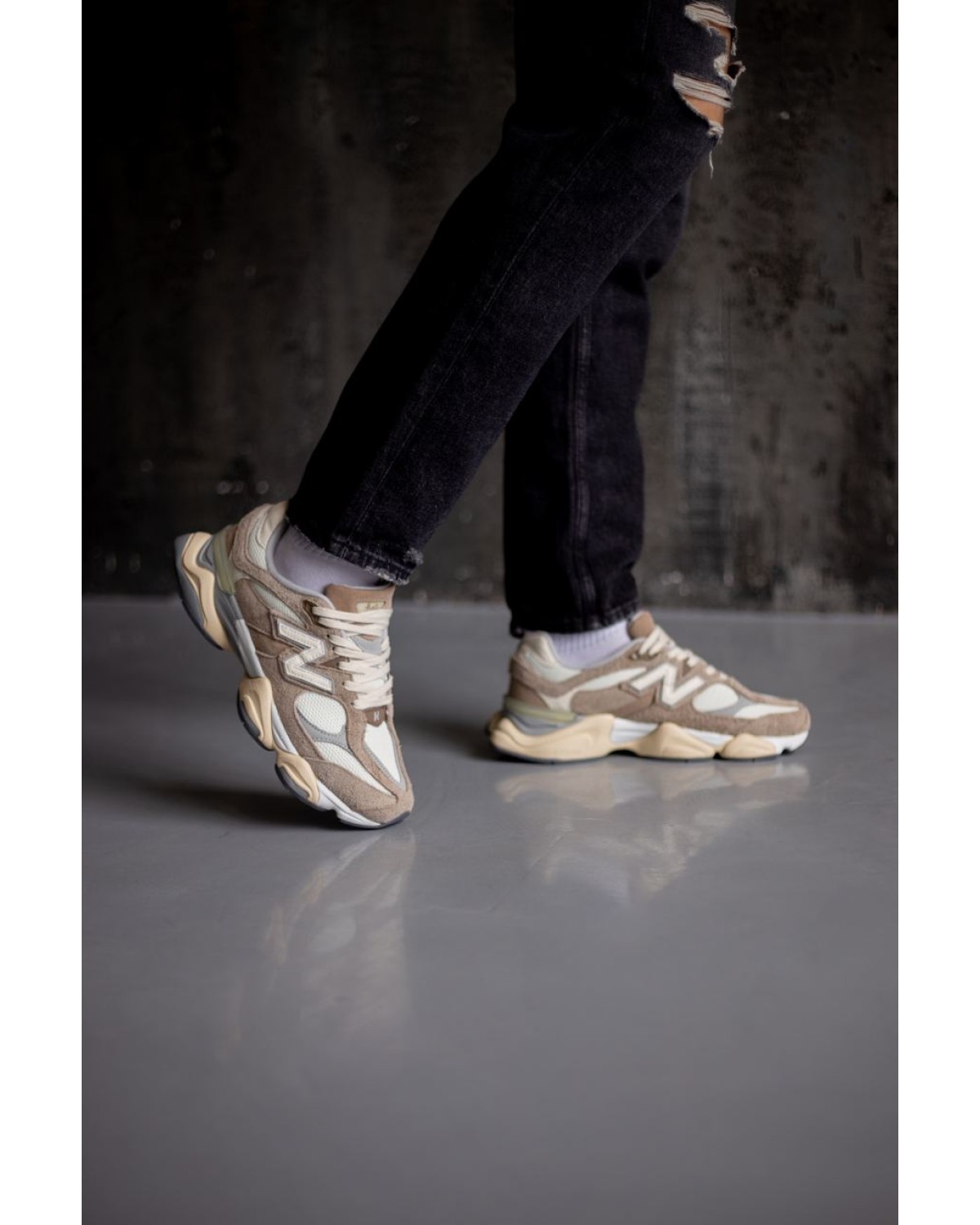 New Balance 9060 Driftwood