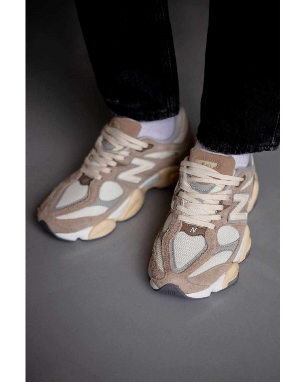 New Balance 9060 Driftwood