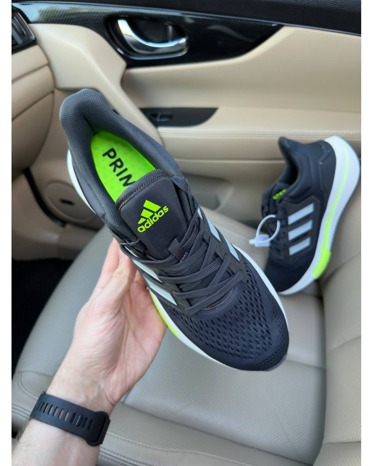 Adidas EQ21 Run Dark Grey White Yellow