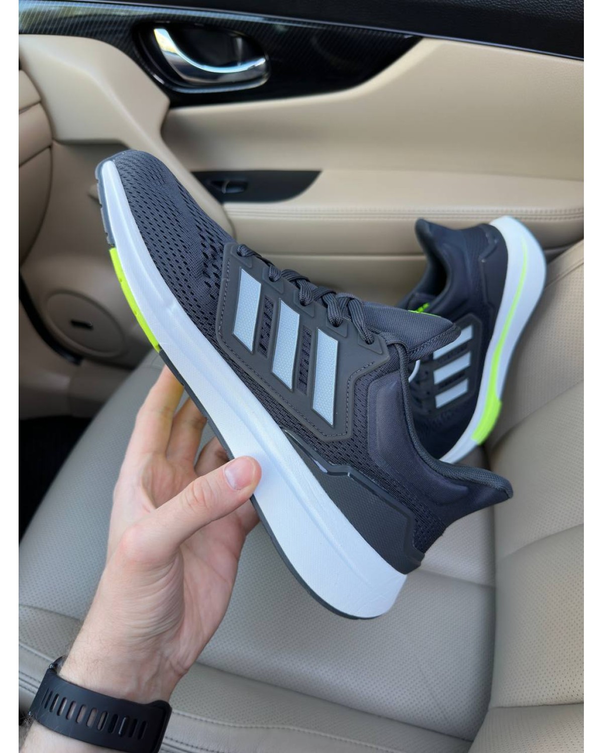 Adidas EQ21 Run Dark Grey White Yellow