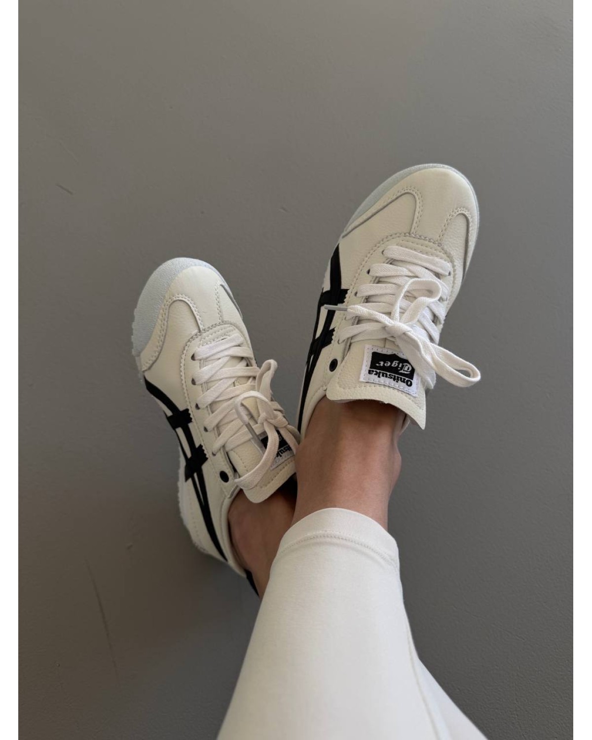 Asics Onitsuka Tiger White / Black