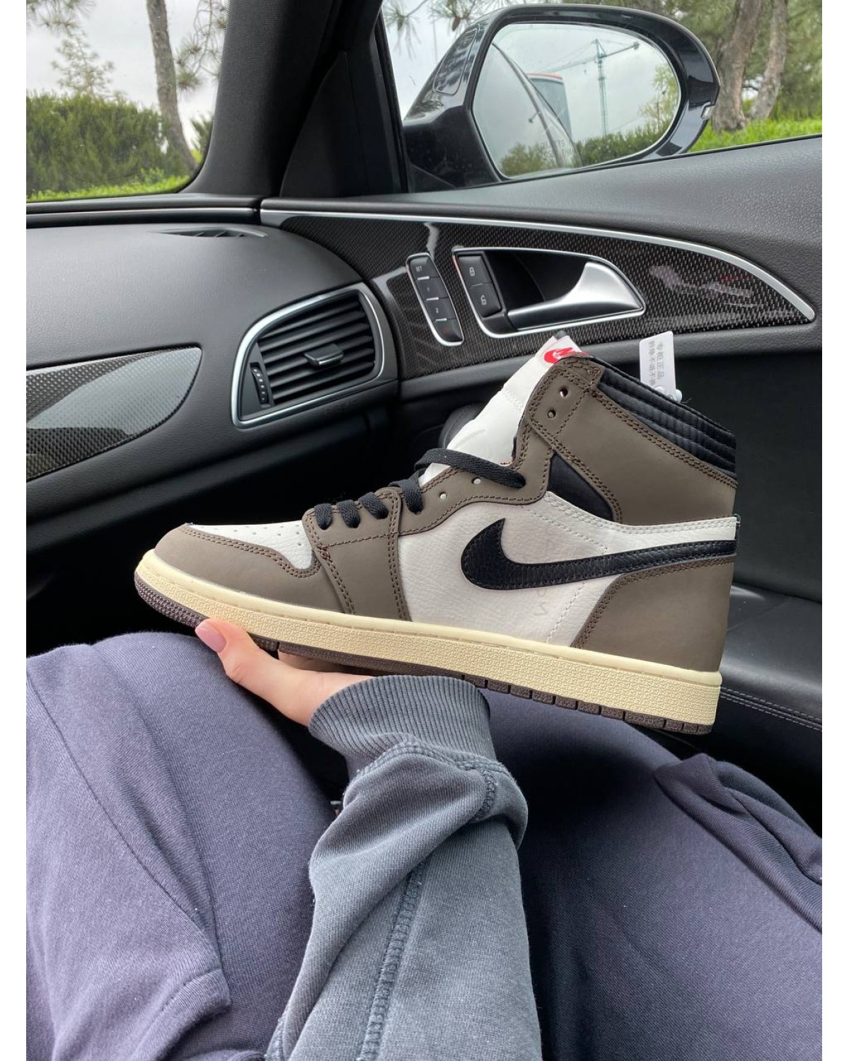 Nike Air Jordan 1 Travis Scott