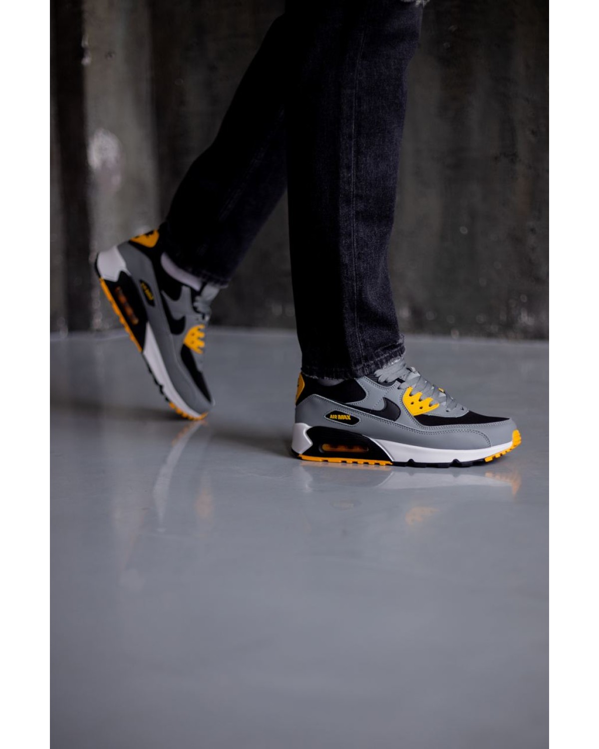 Nike Air Max 90 Classic Batman