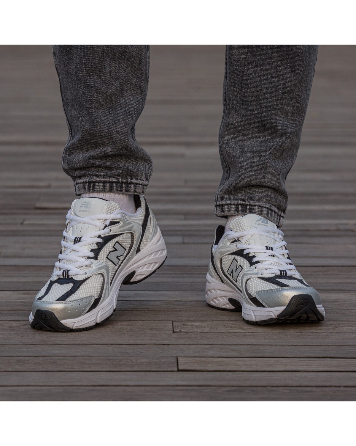 New Balance 530 Black White Silver