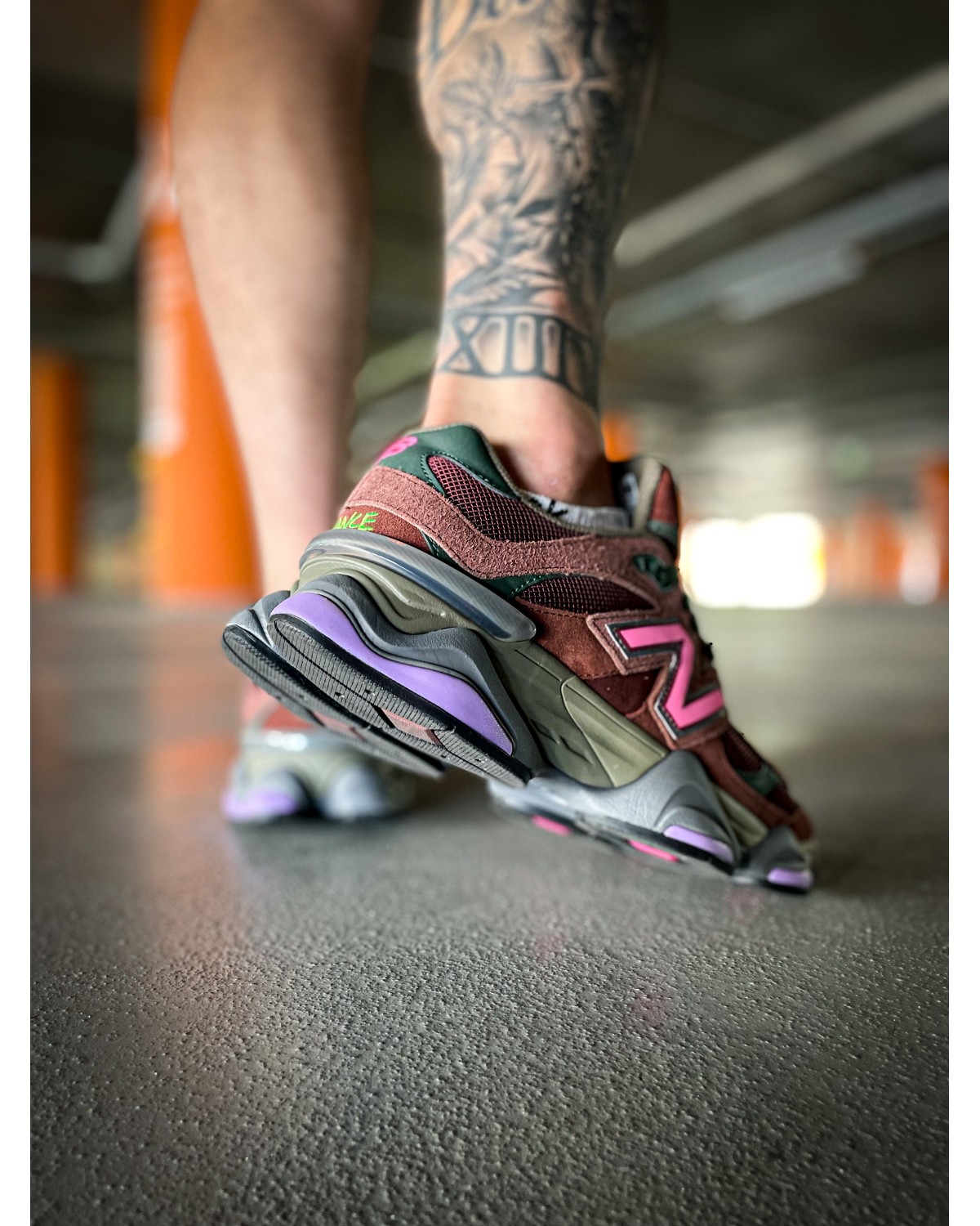 New Balance 9060 "Burgundy Pink"