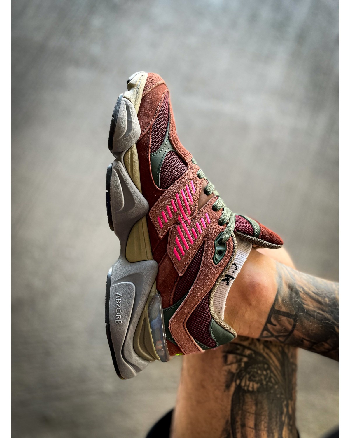 New Balance 9060 "Burgundy Pink"