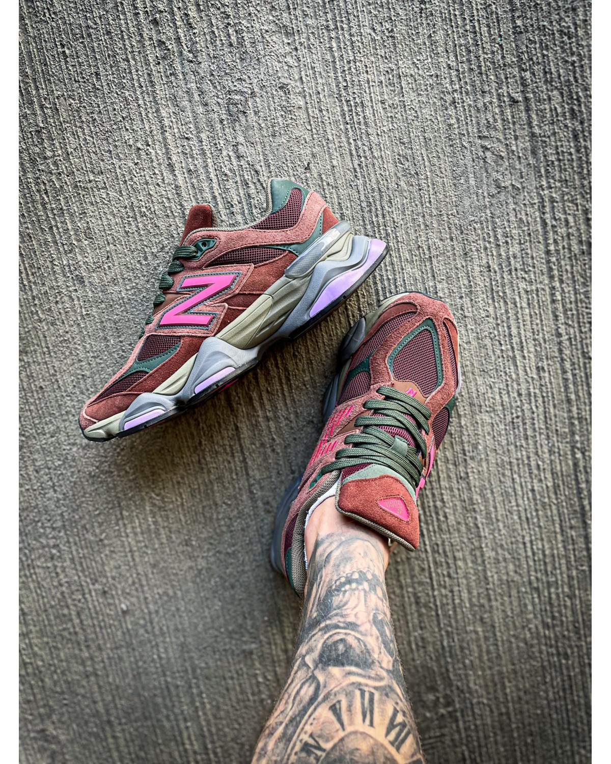 New Balance 9060 "Burgundy Pink"