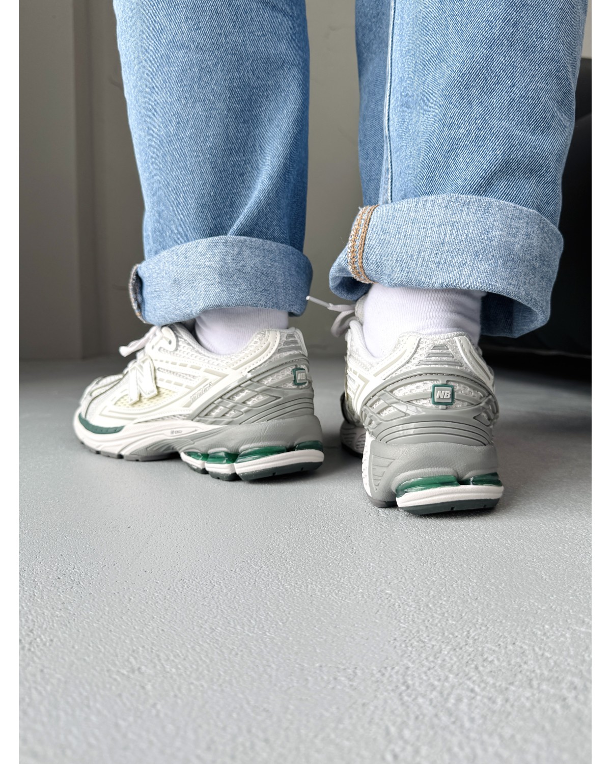 New Balance 1906D Cream