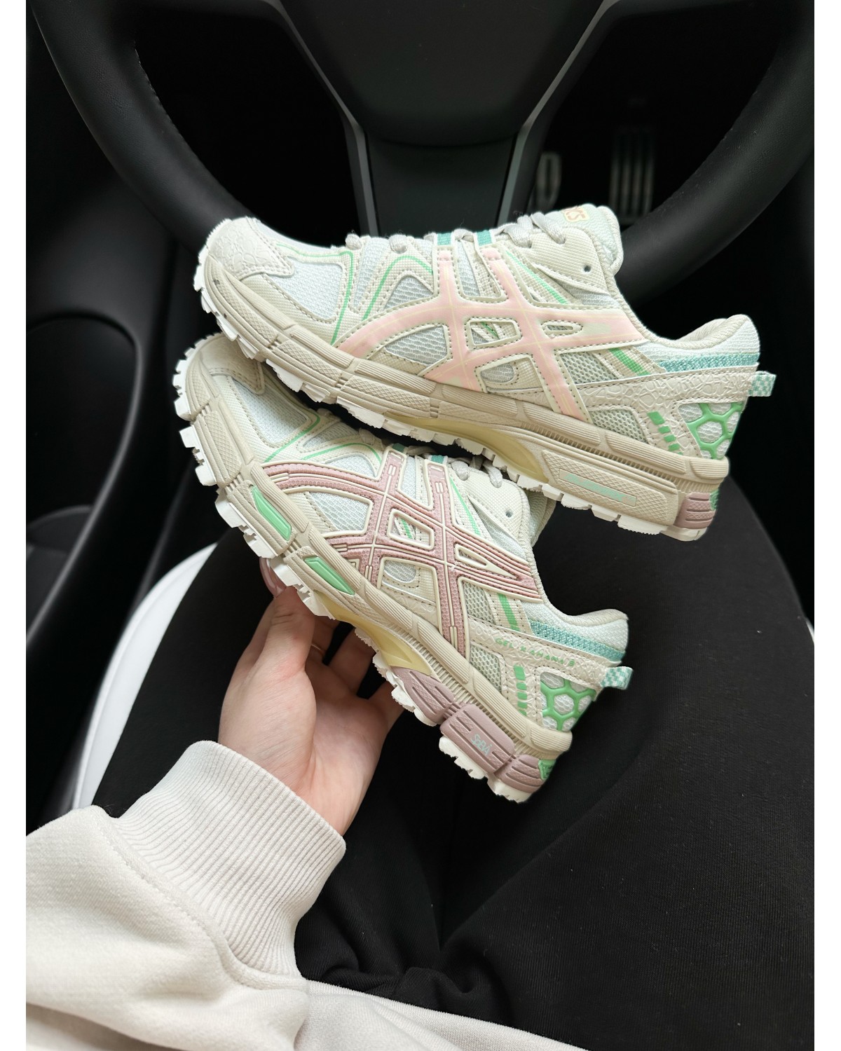Asics Gel-Kahana 8 Light Pink