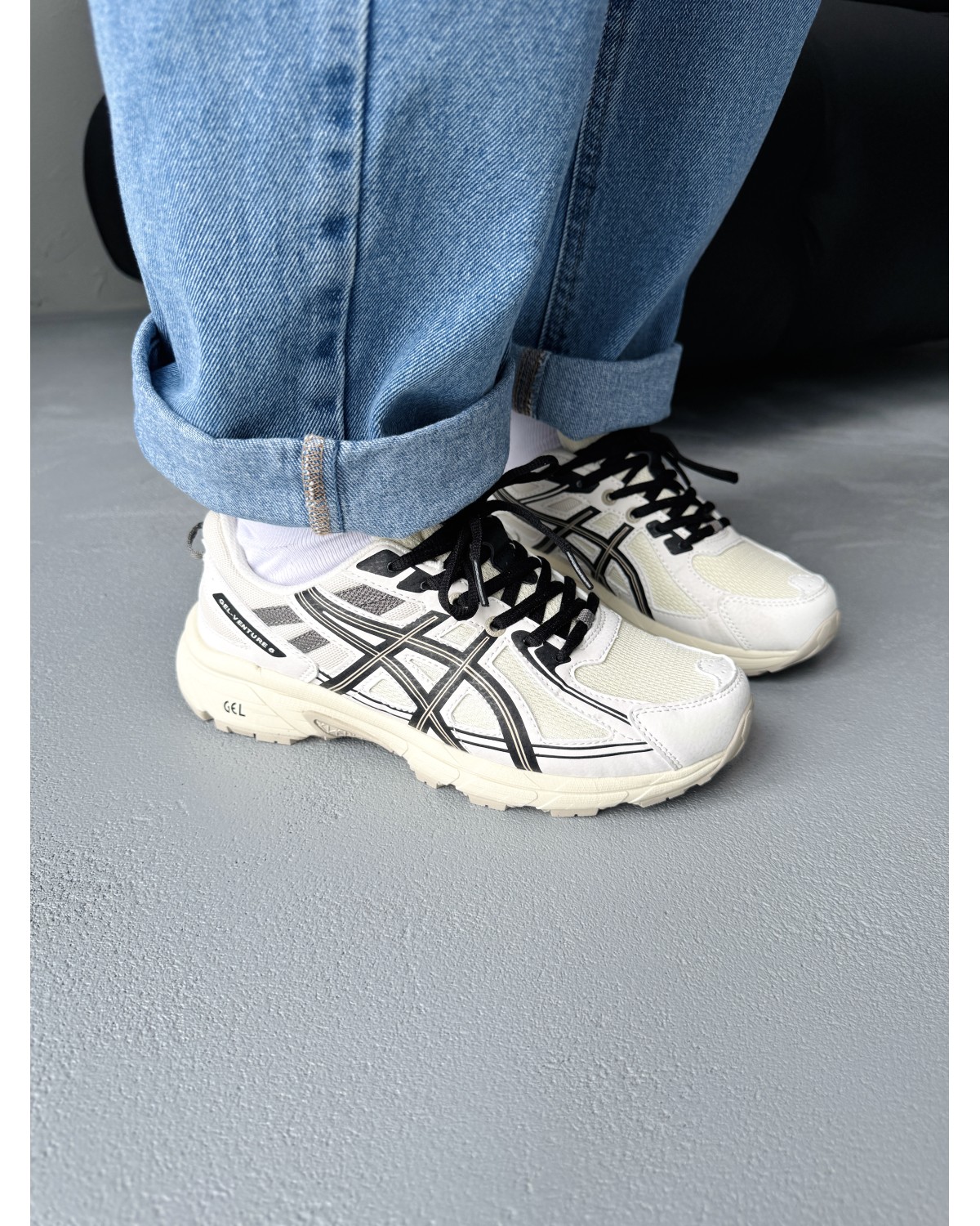 Asics Gel-Venture 6 Beige/Black