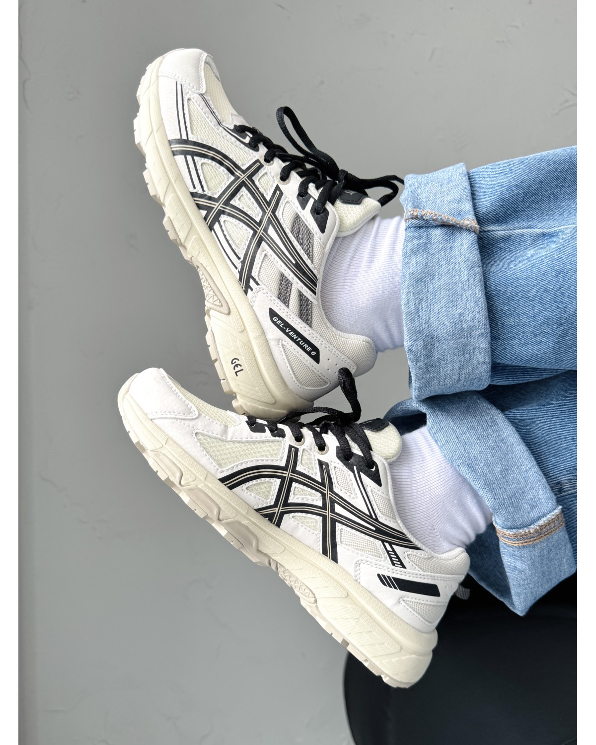 Asics Gel-Venture 6 Beige/Black
