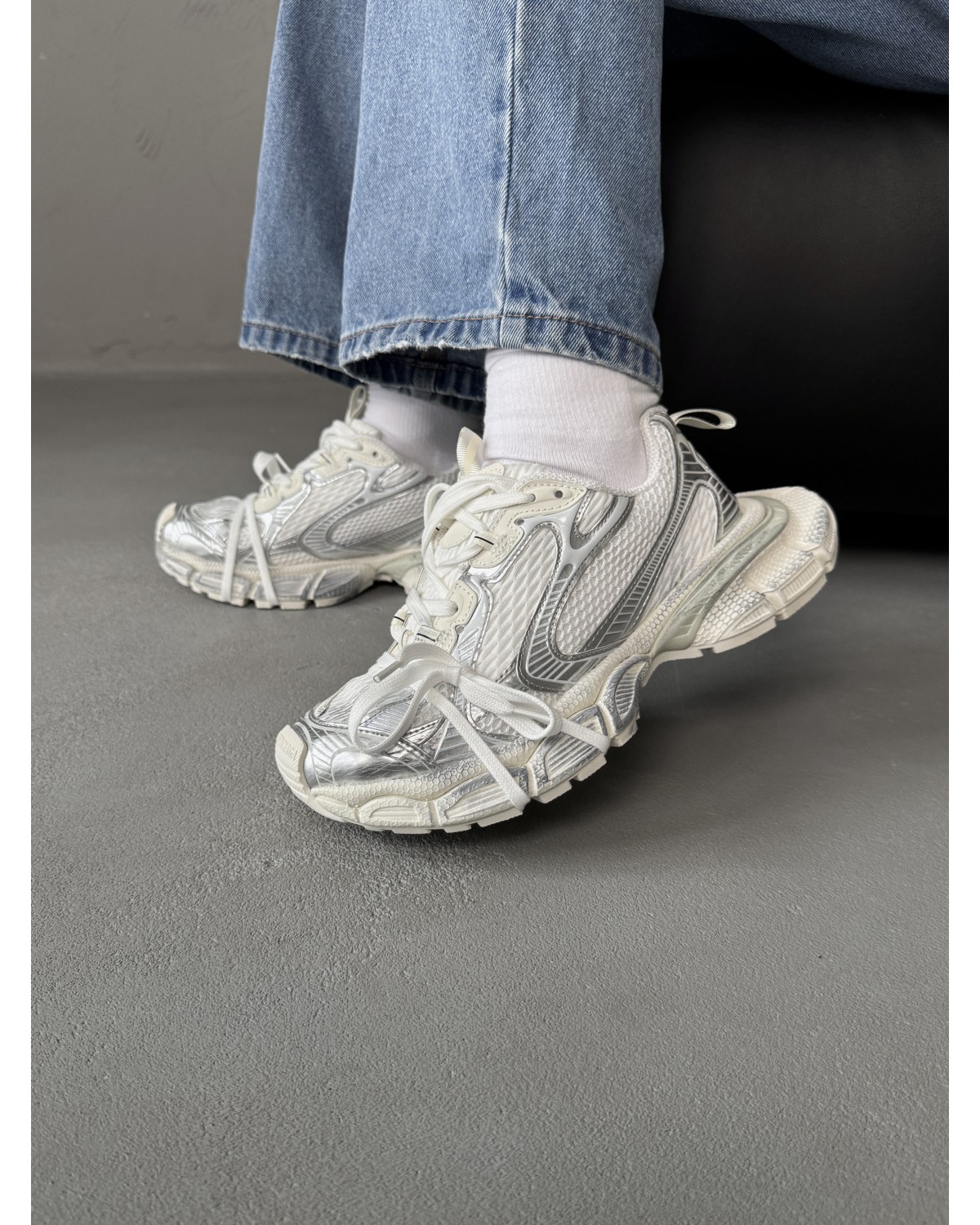 Balenciaga 3XL White/Silver