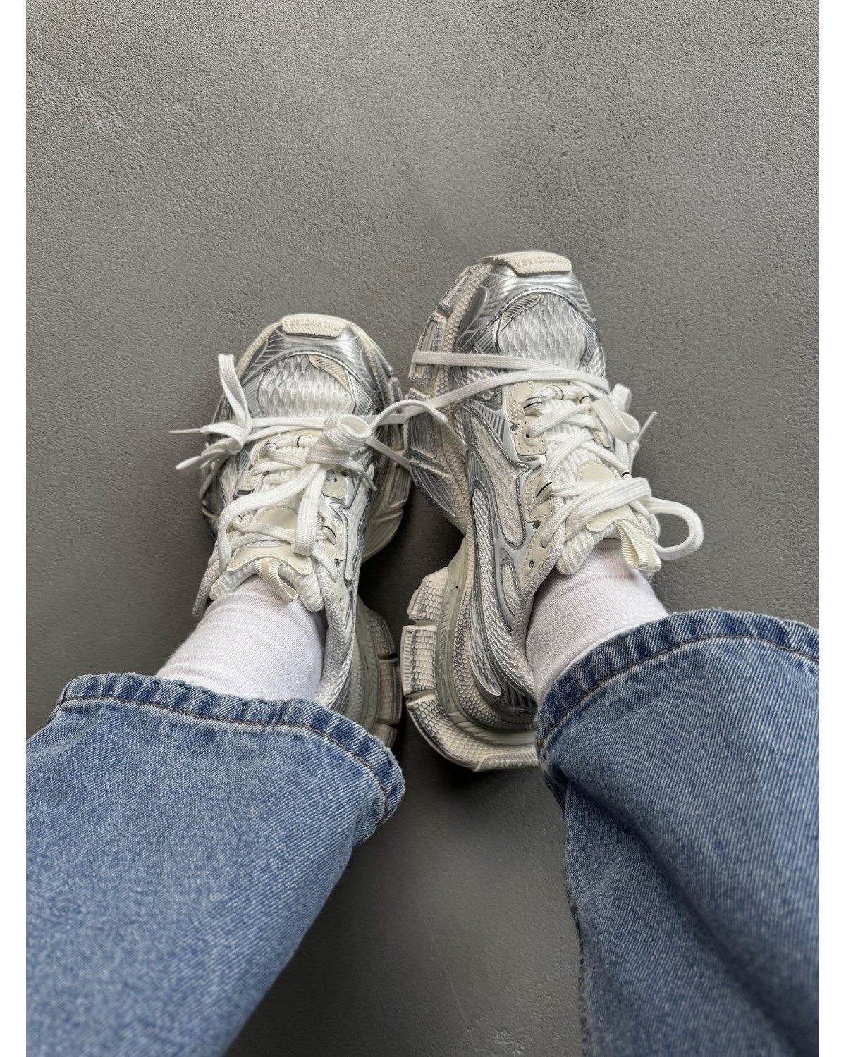 Balenciaga 3XL White/Silver