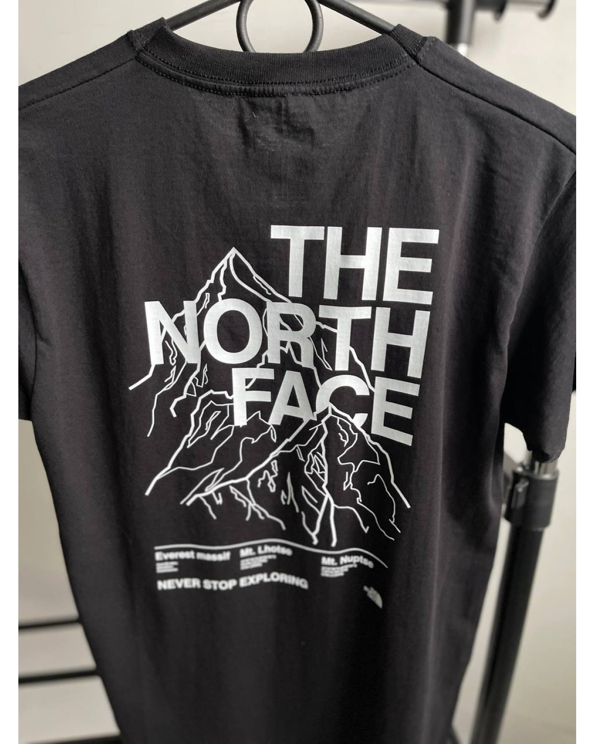 Футболка  The North Face