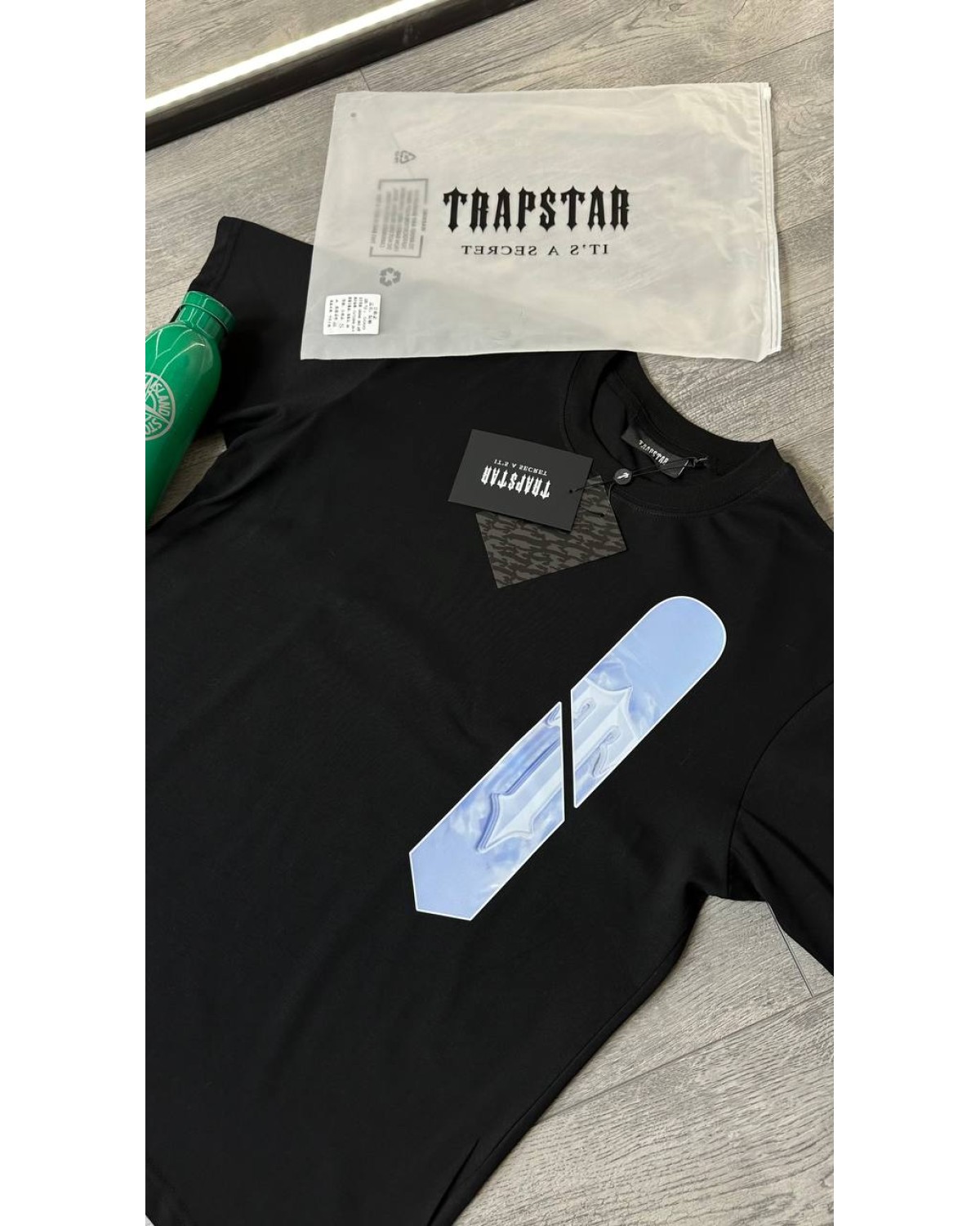 Футболка  TrapStar