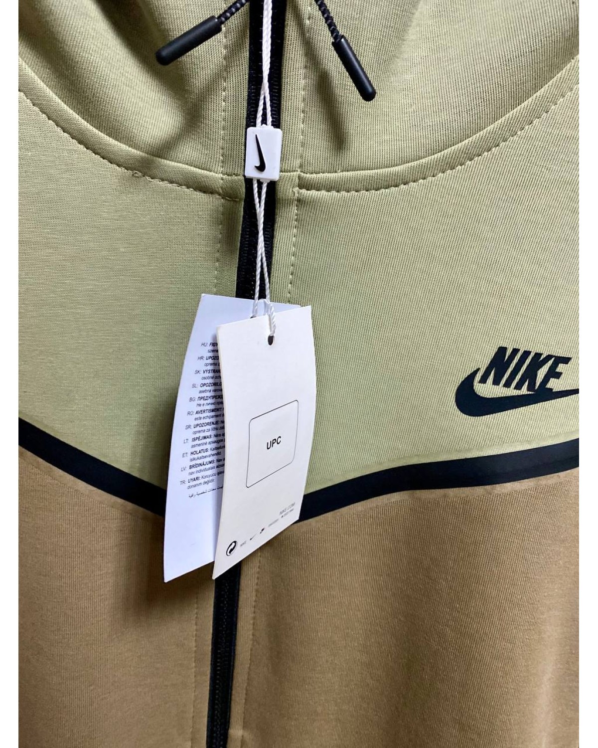 Спортивний костюм Nike Tech olive