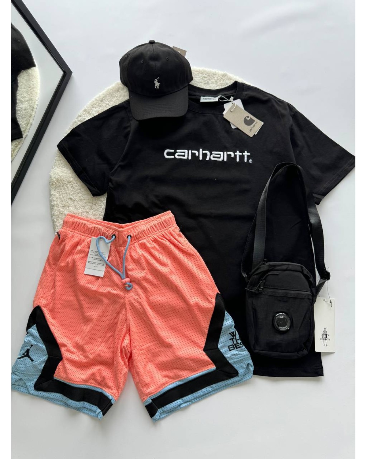 Комплект футболка Carhartt - шорти  Jordan