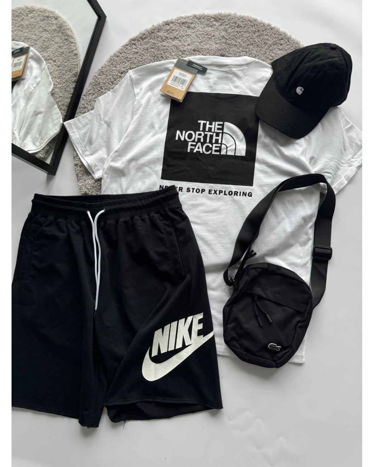 Комплект футболка  The North Face × шорти Nike