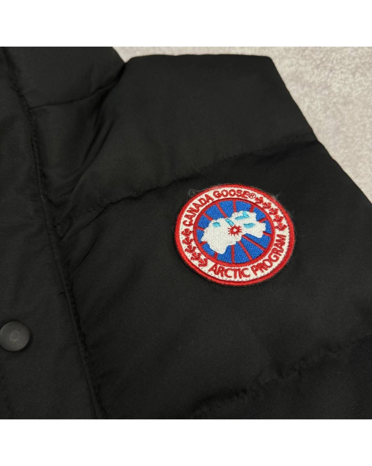 Жилетка Canada Goose