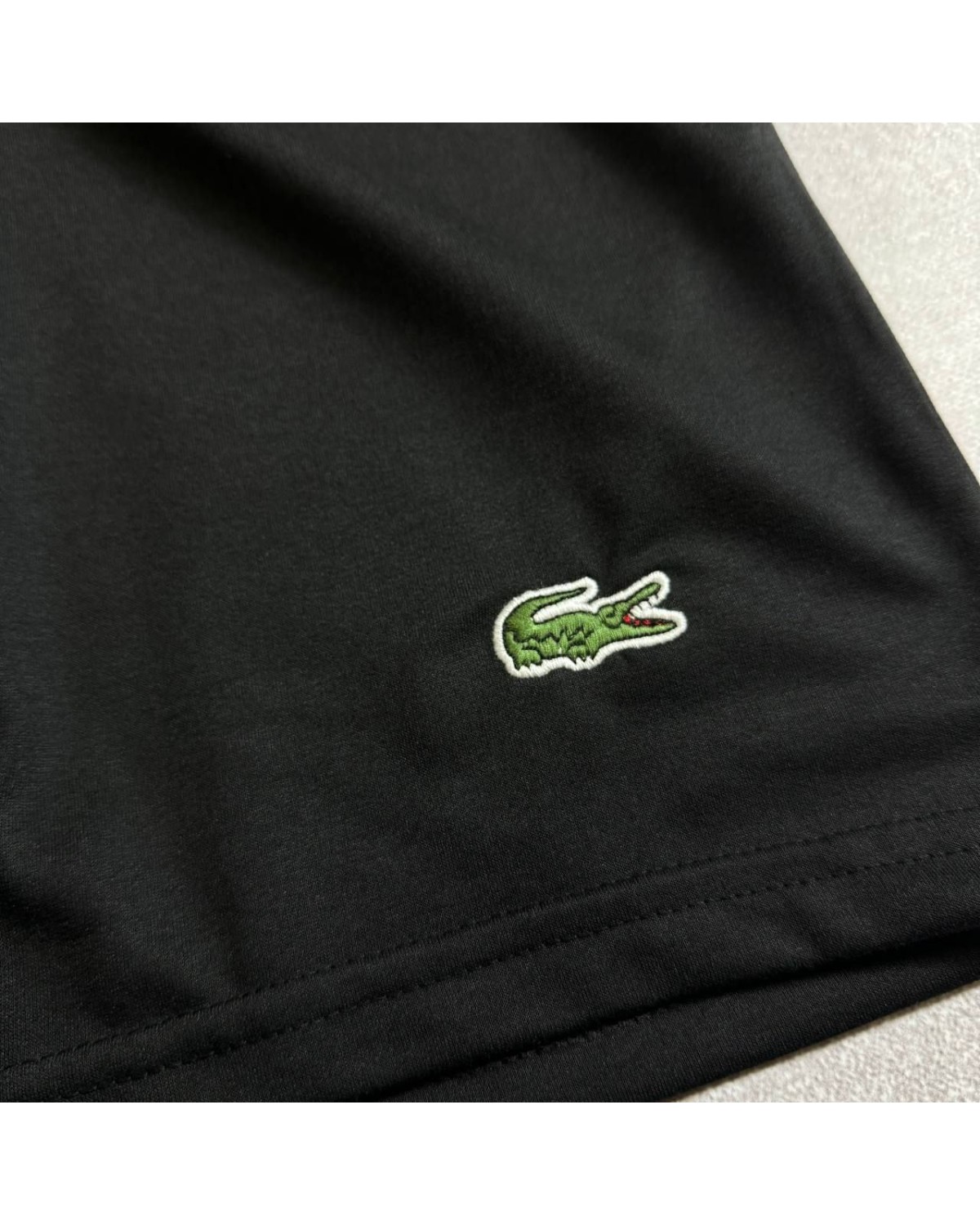 Шорти Lacoste