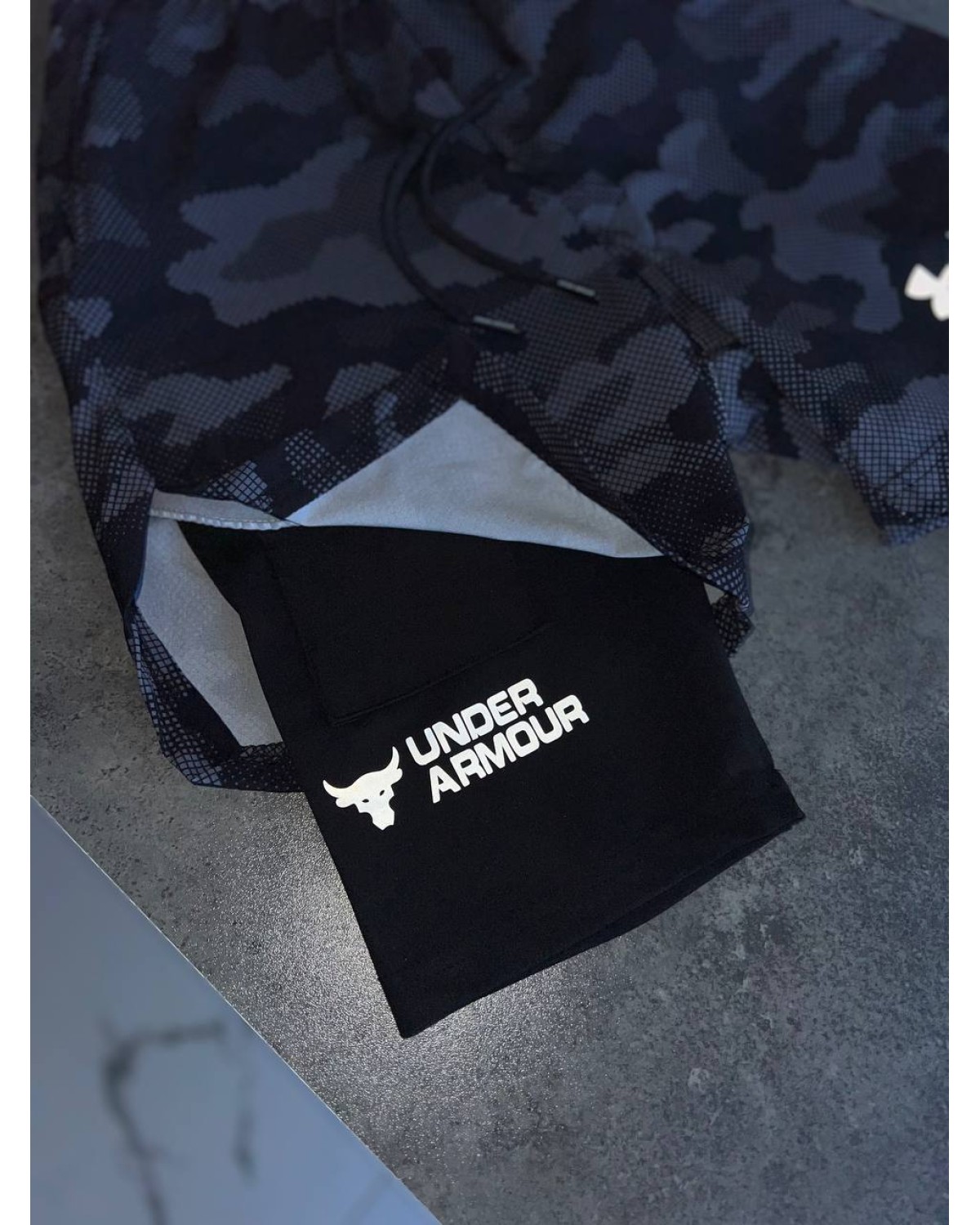 Спортивні шорти  Under Armour