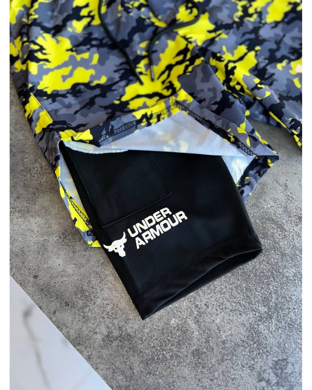 Спортивні шорти  Under Armour