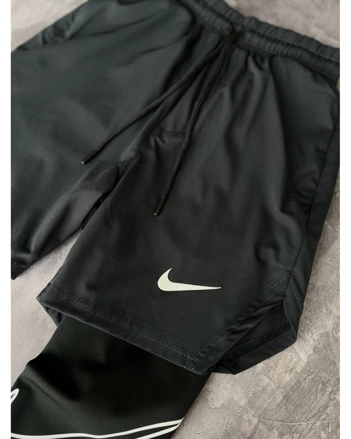 Спортивні шорти  Nike