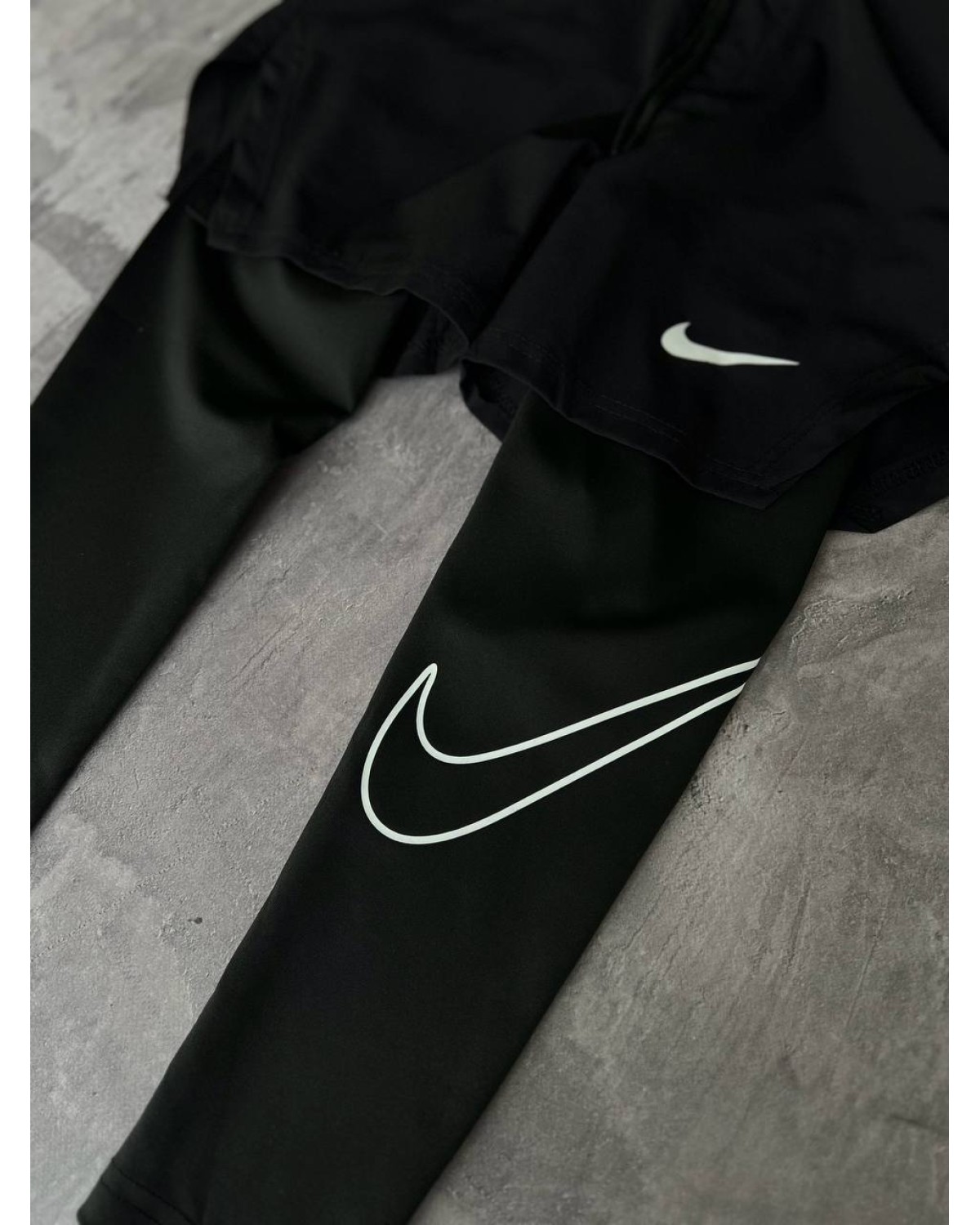 Спортивні шорти  Nike