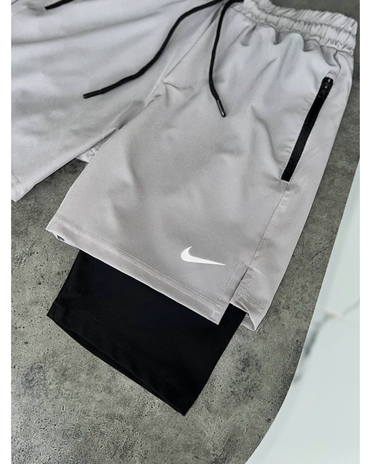 Спортивні шорти  Nike