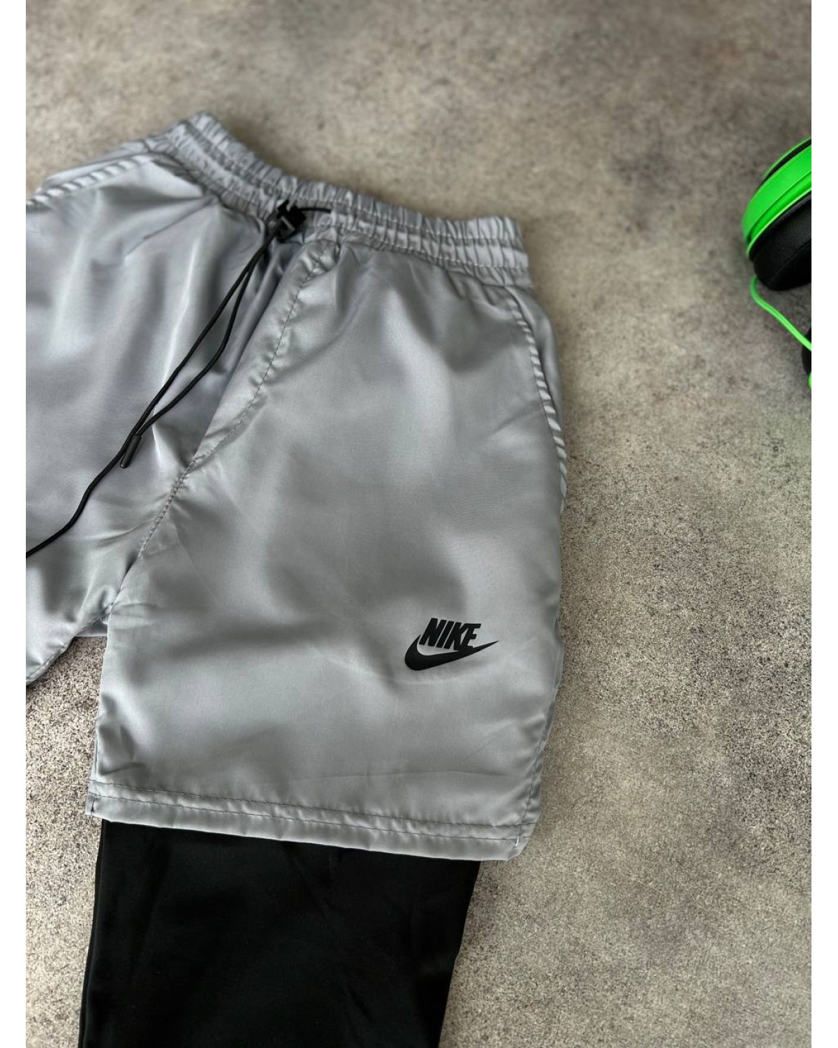 Спортивні шорти  Nike