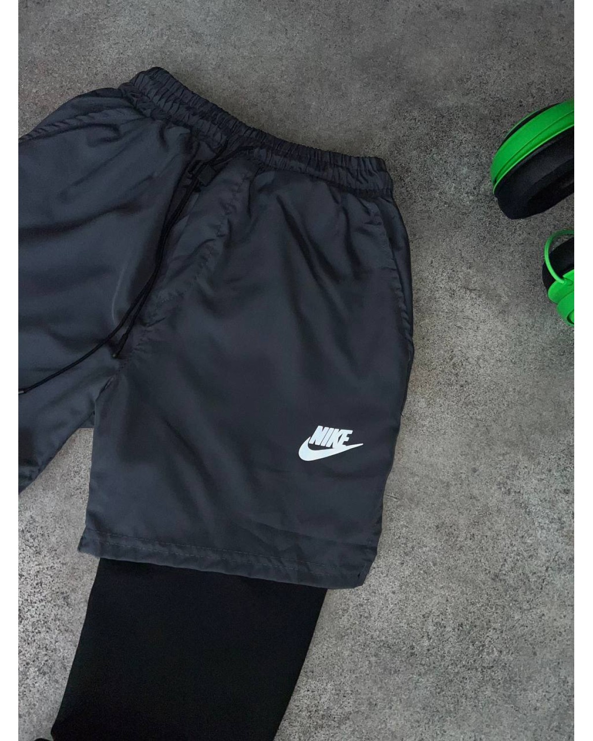 Спортивні шорти  Nike